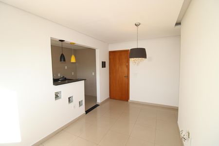 Apartamento para alugar com 55m², 2 quartos e 1 vagaSala / Cozinha