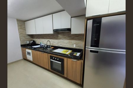 Casa à venda com 2 quartos, 90m² em Jardim Mangalot, São Paulo