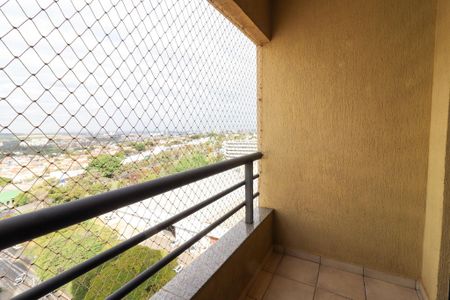 Varanda da Sala de apartamento para alugar com 3 quartos, 82m² em Mansões Santo Antônio, Campinas