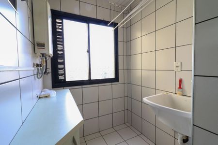 Área de serviço de apartamento para alugar com 3 quartos, 82m² em Mansões Santo Antônio, Campinas