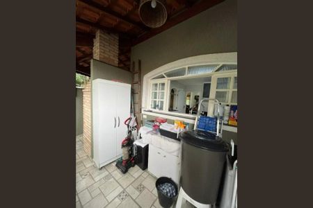 Casa à venda com 142m², 4 quartos e 3 vagas