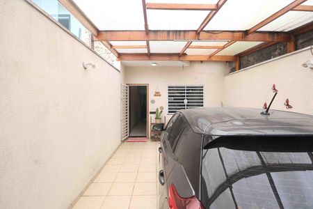 Garagem de casa à venda com 2 quartos, 84m² em Vila Tolstoi, São Paulo