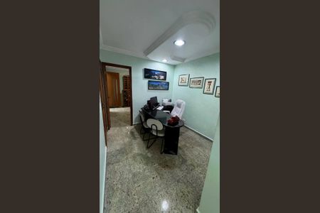 Casa à venda com 3 quartos, 178m² em Vila Deodoro, São Paulo