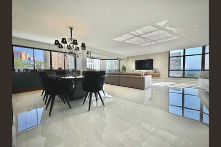 Apartamento à venda com 4 quartos, 230m² em Alto da Lapa, São Paulo