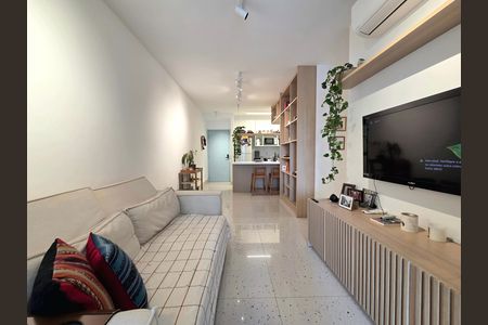 Apartamento para alugar com 75m², 2 quartos e 2 vagas Apartamento para alugar com 75m², 2 quartos e 2 vagasSala
