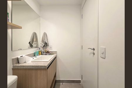 Apartamento para alugar com 75m², 2 quartos e 2 vagas Apartamento para alugar com 75m², 2 quartos e 2 vagasBanheiro da Suíte 2