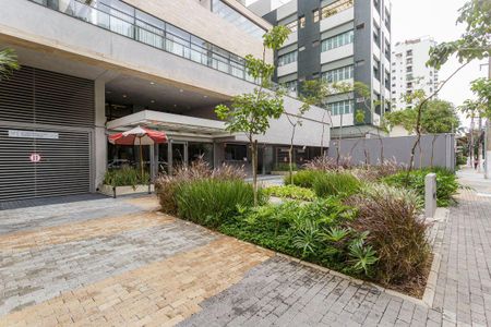 Fachada de apartamento para alugar com 2 quartos, 75m² em Indianópolis, São Paulo