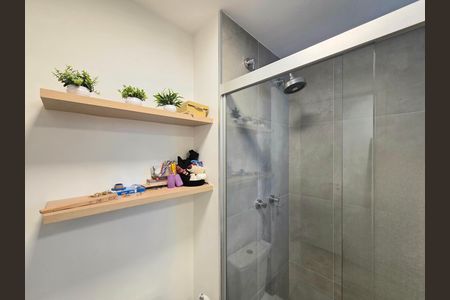 Apartamento para alugar com 75m², 2 quartos e 2 vagas Apartamento para alugar com 75m², 2 quartos e 2 vagasBanheiro da Suíte 1