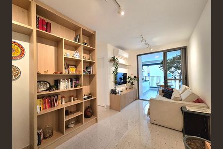 Apartamento para alugar com 2 quartos, 75m² em Indianópolis, São Paulo