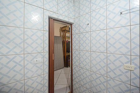 Banheiro da Suíte de casa à venda com 3 quartos, 212m² em Vila Kiko, São Bernardo do Campo