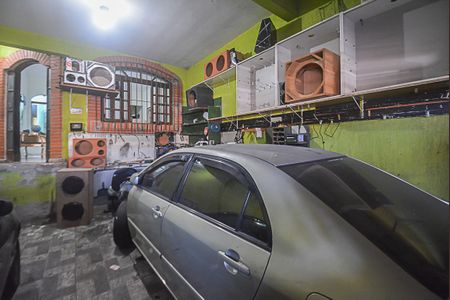 Garagem de casa à venda com 3 quartos, 212m² em Vila Kiko, São Bernardo do Campo