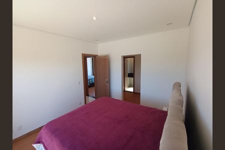 Casa à venda com 185m², 3 quartos e 2 vagas