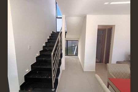 Casa à venda com 185m², 3 quartos e 2 vagas
