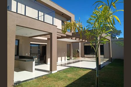 Casa à venda com 185m², 3 quartos e 2 vagas