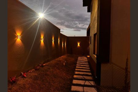Casa à venda com 185m², 3 quartos e 2 vagas