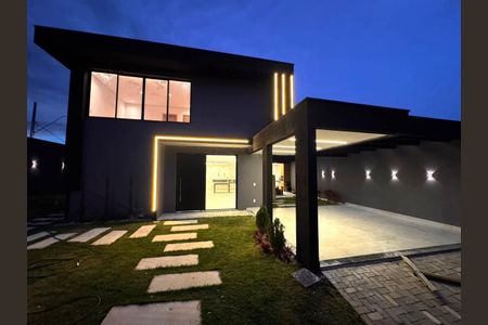 Casa à venda com 185m², 3 quartos e 2 vagas