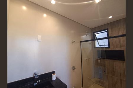Casa à venda com 185m², 3 quartos e 2 vagas