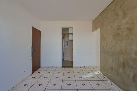 Apartamento à venda com 75m², 2 quartos e 1 vaga Apartamento à venda com 75m², 2 quartos e 1 vagaSala