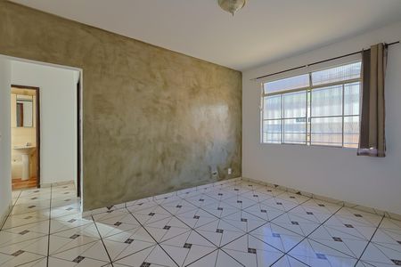 Apartamento à venda com 75m², 2 quartos e 1 vaga Apartamento à venda com 75m², 2 quartos e 1 vagaSala