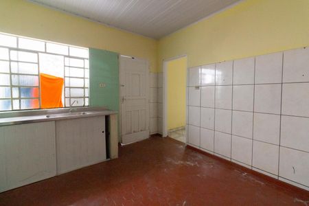 Cozinha de casa para alugar com 1 quarto, 35m² em Vila Dalva, São Paulo