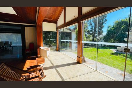 Varanda da Sala de casa de condomínio para alugar com 5 quartos, 5000m² em Vila Santo Antonio de Carapicuiba, Cotia
