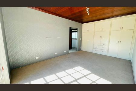 Quarto de casa de condomínio para alugar com 5 quartos, 5000m² em Vila Santo Antonio de Carapicuiba, Cotia