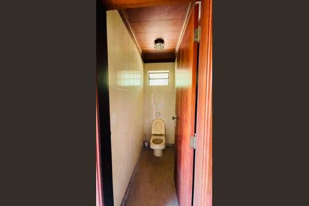 Casa de condomínio para alugar com 5000m², 5 quartos e 4 vagas Casa de condomínio para alugar com 5000m², 5 quartos e 4 vagasBanheiro da sauna