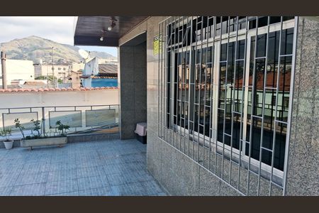 Casa à venda com 4 quartos, 600m² em Piedade, Rio de Janeiro