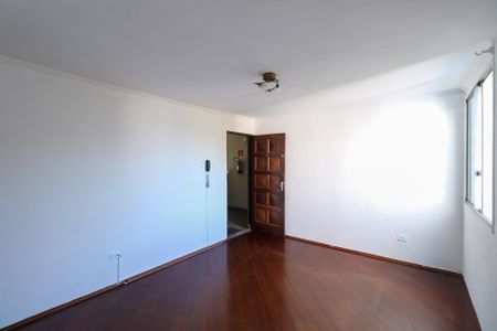Apartamento à venda com 55m², 2 quartos e 1 vaga Apartamento à venda com 55m², 2 quartos e 1 vagaSala