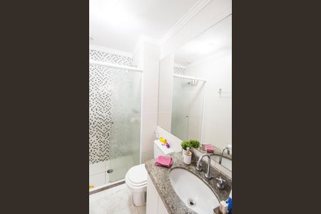 Banheiro da Suíte de apartamento para alugar com 2 quartos, 79m² em Empresarial 18 do Forte, Barueri