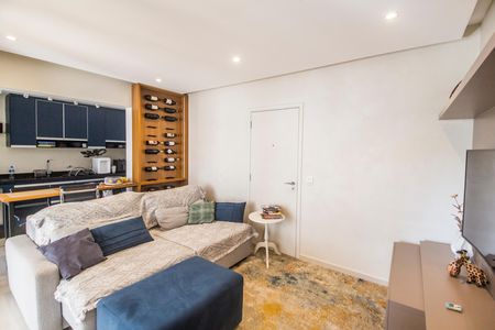 Sala  de apartamento para alugar com 2 quartos, 79m² em Empresarial 18 do Forte, Barueri