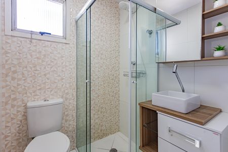Banheiro de apartamento para alugar com 2 quartos, 55m² em Vila Vera, São Paulo