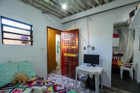 Casa à venda com 180m², 3 quartos e 2 vagas Casa à venda com 180m², 3 quartos e 2 vagasSala Casa 2