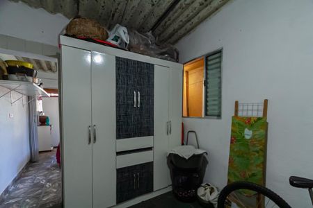 Casa à venda com 180m², 3 quartos e 2 vagas Casa à venda com 180m², 3 quartos e 2 vagasQuarto Casa 2