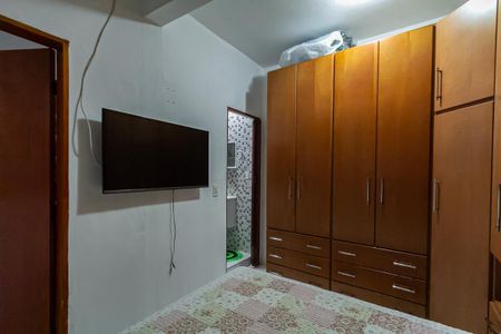 Casa à venda com 180m², 3 quartos e 2 vagas Casa à venda com 180m², 3 quartos e 2 vagasSuíte