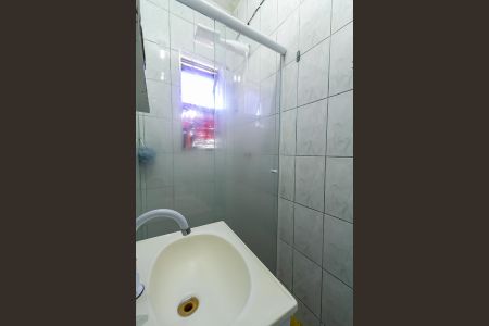Casa à venda com 180m², 3 quartos e 2 vagas Casa à venda com 180m², 3 quartos e 2 vagasBanheiro Social