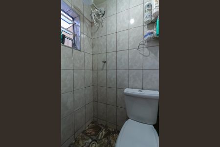 Casa à venda com 180m², 3 quartos e 2 vagas Casa à venda com 180m², 3 quartos e 2 vagasBanheiro Casa 2