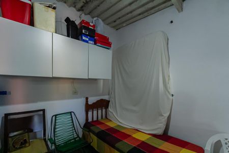 Casa à venda com 180m², 3 quartos e 2 vagas Casa à venda com 180m², 3 quartos e 2 vagasQuarto Casa 2
