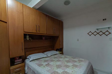 Casa à venda com 180m², 3 quartos e 2 vagas Casa à venda com 180m², 3 quartos e 2 vagasSuíte