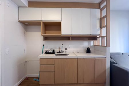Sala e cozinha de apartamento à venda com 2 quartos, 36m² em Cambuci, São Paulo