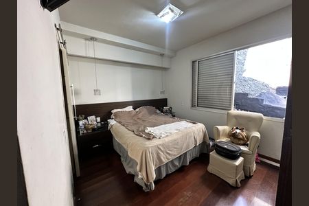 Apartamento à venda com 108m², 4 quartos e 2 vagas Apartamento à venda com 108m², 4 quartos e 2 vagasQuarto