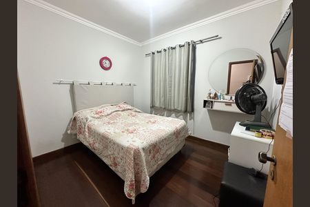 Apartamento à venda com 108m², 4 quartos e 2 vagas Apartamento à venda com 108m², 4 quartos e 2 vagasQuarto