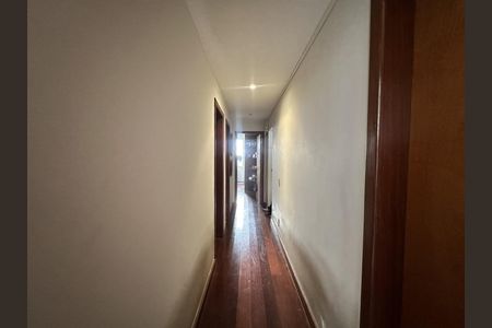 Apartamento à venda com 108m², 4 quartos e 2 vagas Apartamento à venda com 108m², 4 quartos e 2 vagasCorredor