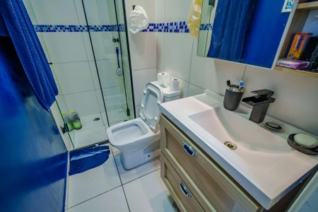 Banheiro de apartamento para alugar com 2 quartos, 34m² em Jardim Peri Peri, São Paulo