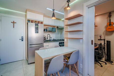 Cozinha de apartamento para alugar com 2 quartos, 34m² em Jardim Peri Peri, São Paulo