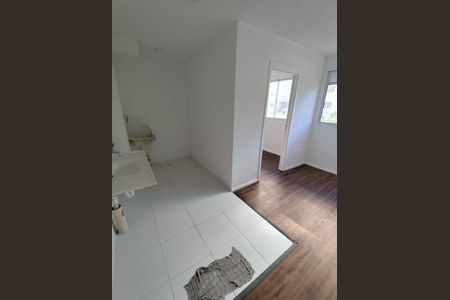 Cozinha de apartamento à venda com 2 quartos, 32m² em Parque Novo Mundo, São Paulo