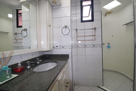 Apartamento à venda com 87m², 3 quartos e 2 vagasBanheiro Quarto 1 suíte