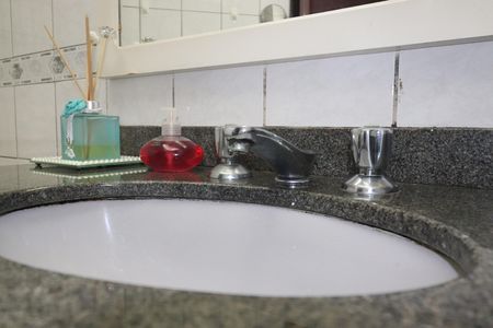 Apartamento à venda com 87m², 3 quartos e 2 vagasBanheiro Quarto 1 suíte