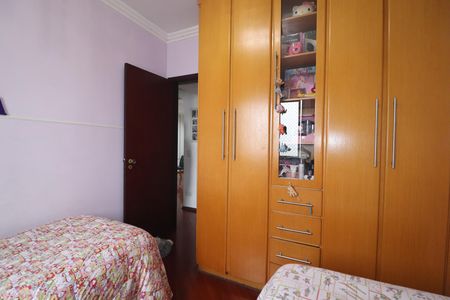 Apartamento à venda com 87m², 3 quartos e 2 vagasQuarto 2
