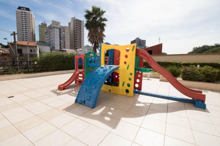 Apartamento à venda com 87m², 3 quartos e 2 vagas Apartamento à venda com 87m², 3 quartos e 2 vagasÁrea comum - Playground